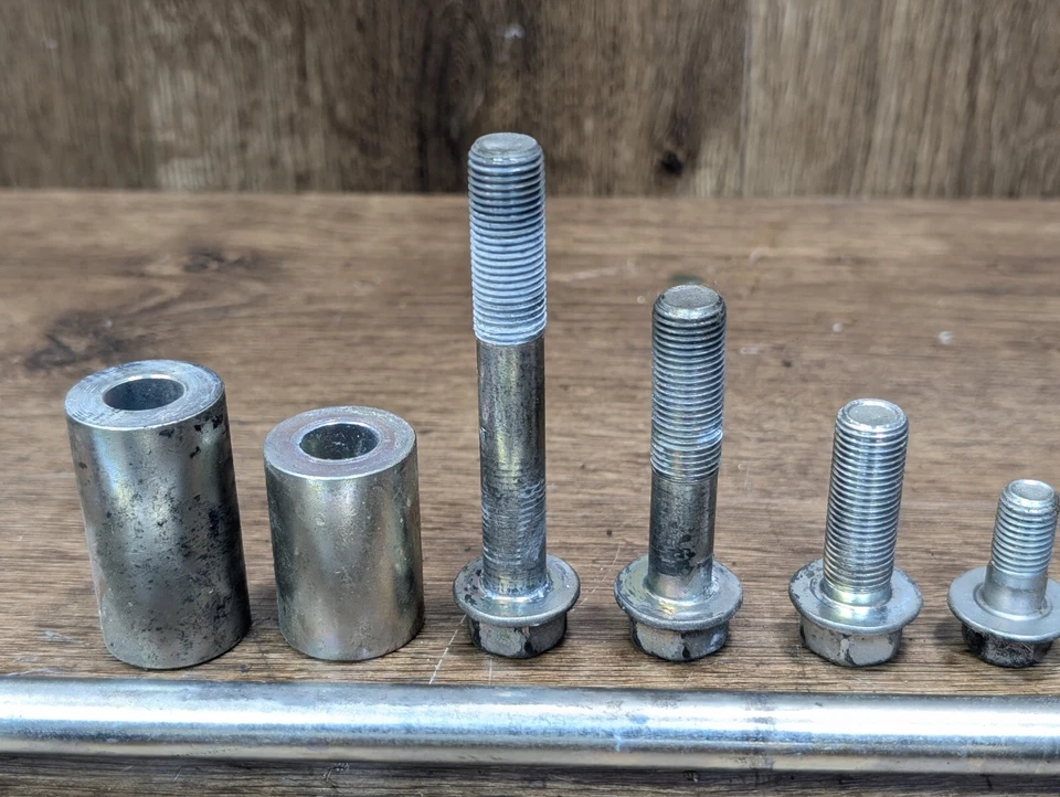 2014-2018 Honda CTX 700 CTX700D CTX700ND OEM conjunto de parafusos de montagem de motor - Imagem 3 de 4