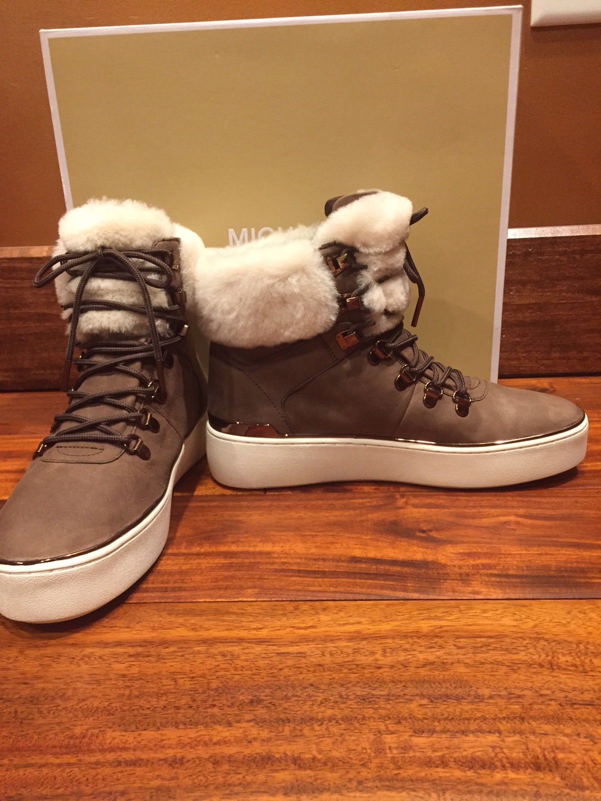michael kors kyle hiker