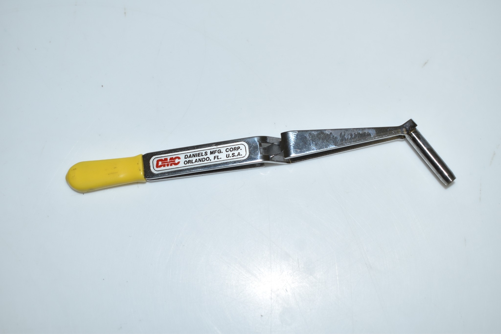 DMC DAK83-12 INSTALLING TWEEZER (UWN52)