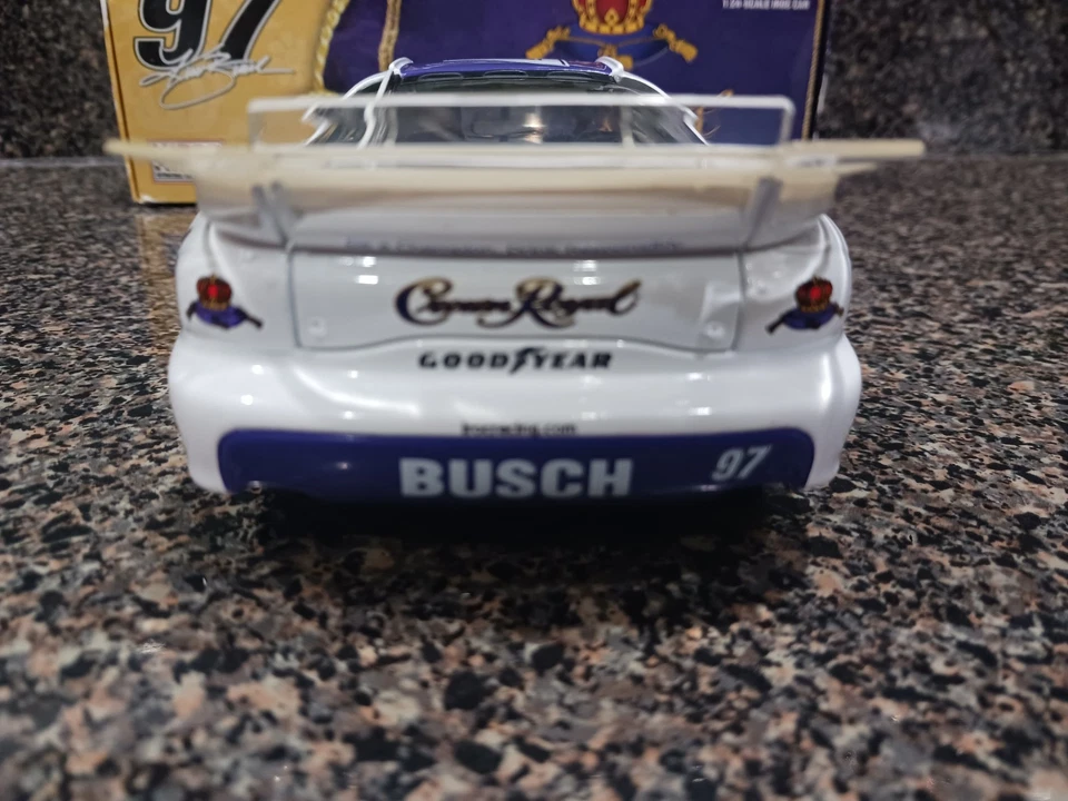 Pontiac Firebird Xtreme 1:24 diecast NASCAR Kurt Busch #97 Crown Royal 2004 IROC Foto 4 de 4