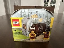 LEGO Promotional 2017 Iconic Cave 5004936 Caveman Cavewoman Minifigure