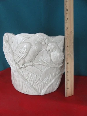 192. Vintage 1976 FITZ & FLOYD Parots Bird on Branch White Ceramic Planter Japan - Image 1 of 4