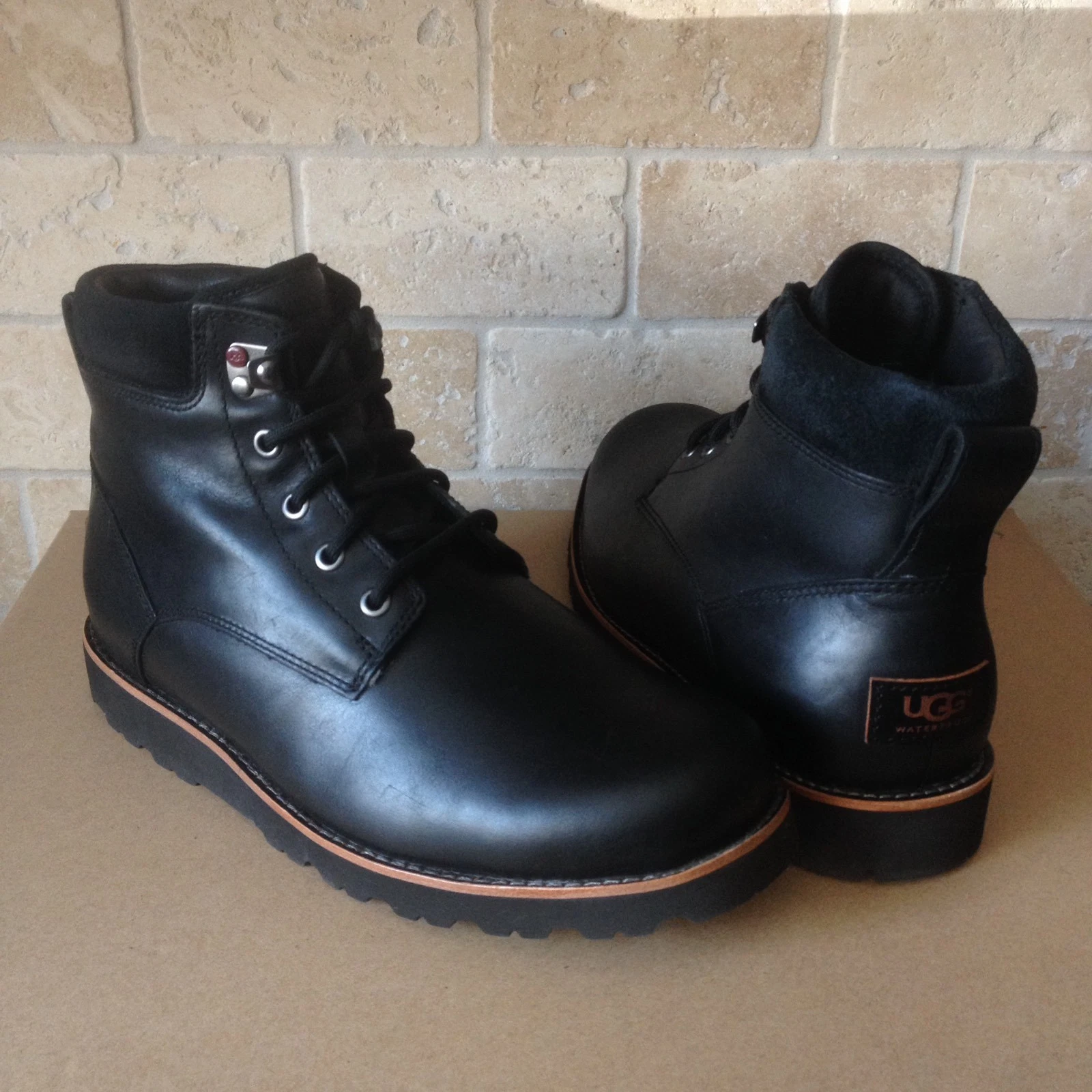 UGG SETON TL BLACK WATERPROOF LEATHER SHEEPSKIN WORK BOOTS SHOES SIZE US 11 MENS