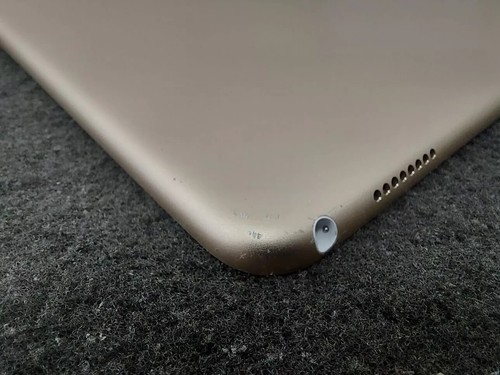 Apple iPad Pro 1st Gen 64GB Wi-Fi Only 10.5 Inch A1701 GOLD Colour With TOUCH ID - Afbeelding 8 van 14