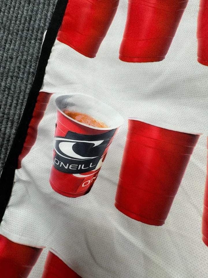 O'Neill Shorts Men's 31 Solo Cup Beer Pong American Flag Swim Board Shorts - Image 3 of 4