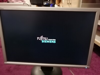 Fujitsu Siemens LCD Color Monitor 22 Zoll