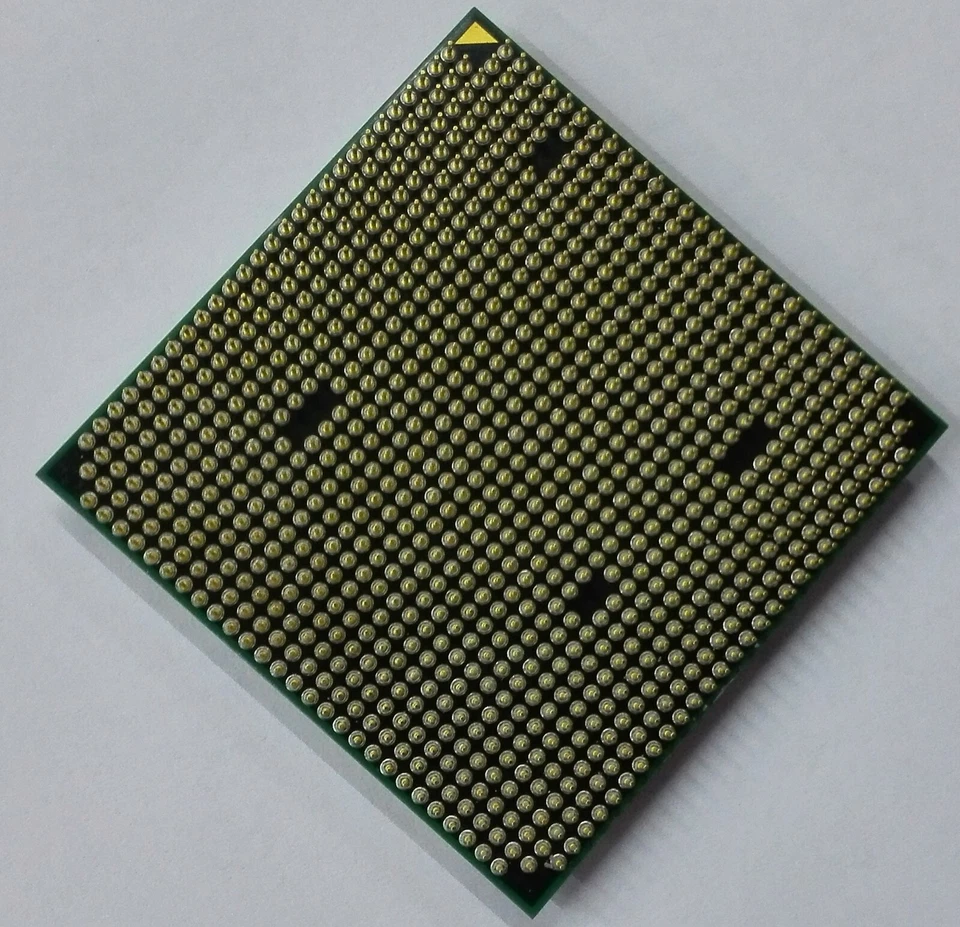 AMD Phenom II X6 1100T Desktop CPU Black Edition Socket AM3 HDE00ZFBK6DGR 125W - Image 3 of 3