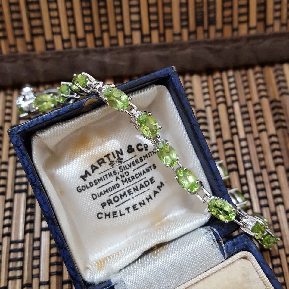 925 Sterling Silver Bracelet, Tennis Bracelet, Genuine Peridot Bracelet, 10.6ct - Image 2 of 4