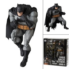 Medicom Toy MAFEX No.106 Batman The Dark Knight Returns
