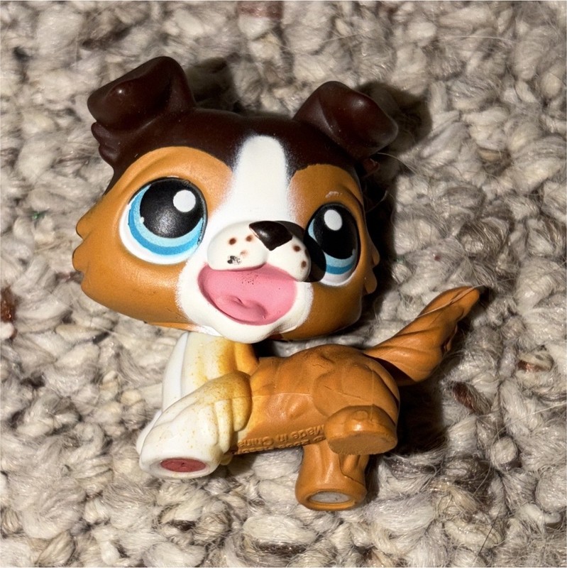 Littlest Pet Shop LPS Dog Figure Brown White Blue Eyes 2007 #237