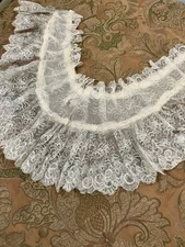 Victorian Style Vintage Ecru Lace Fichu Shawl Collar | 34x10 |