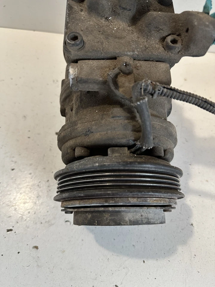 Kia Sorento Ac Air Con Compressor Pump Genuine 3.5 v6 Petrol 2006 Year #4044 - Image 2 of 4