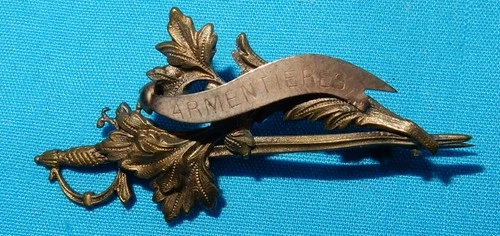 WW1 ARMENTIERES FRANCE BATTLEFRONT MILITARY SWEETHEART BADGE BROOCH WORLD WAR I