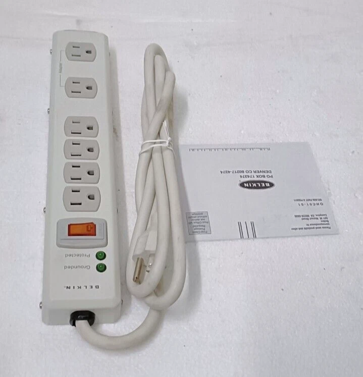 Belkin 6-Outlet Support Mural Maison Séries Surge Suppresseur F9H620-06-MTL - Photo 2/4