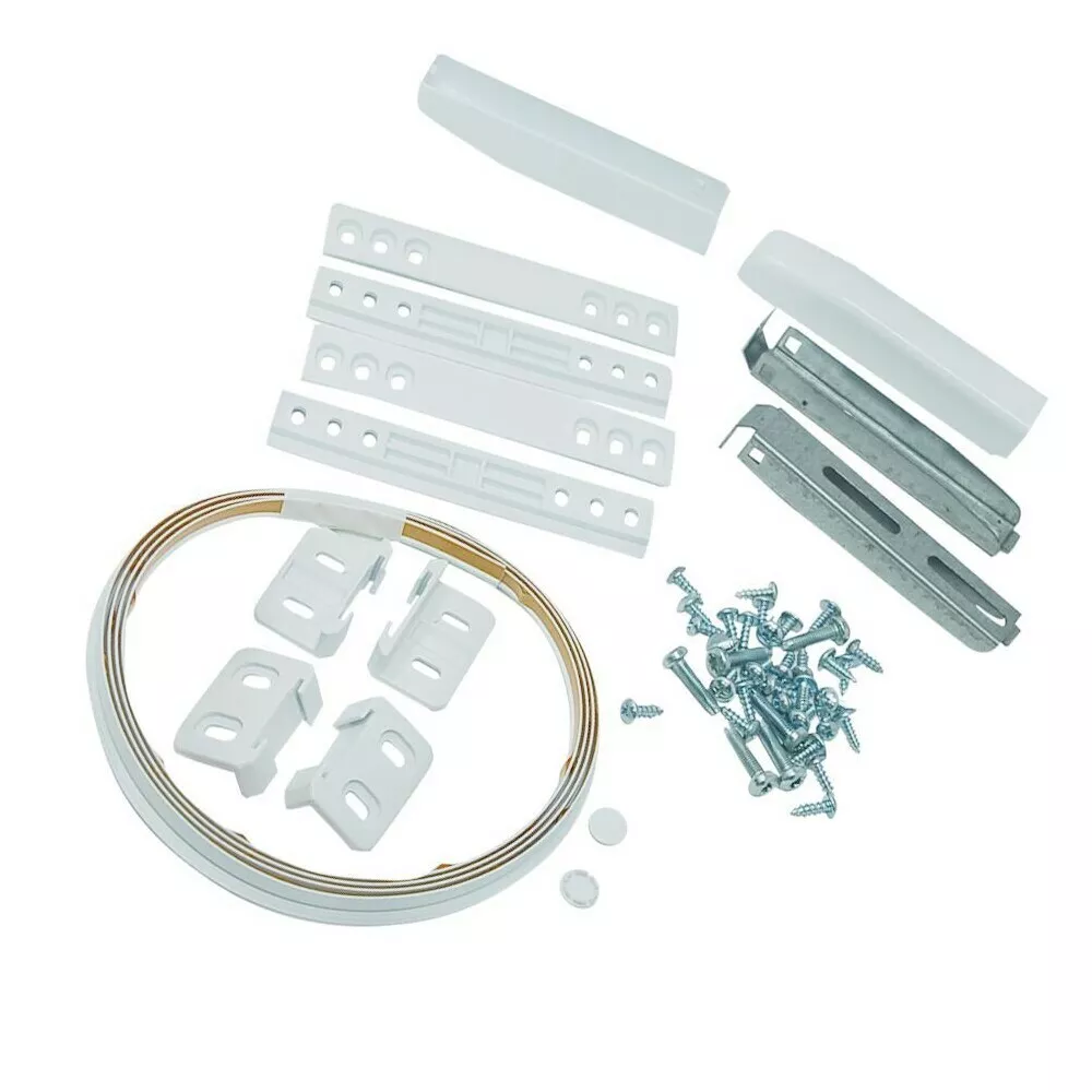 Lamona built in fridge outlet
