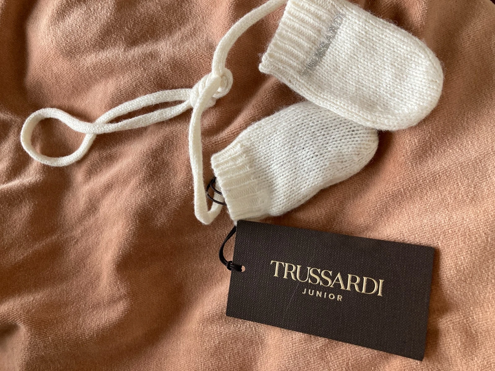 Trussardi White Knitted Junior Baby Mittens NEW