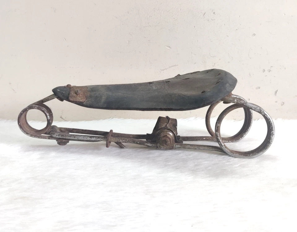 Asiento de sillín vintage de cuero para bicicleta de los años 40 IR23 Foto 3 de 4