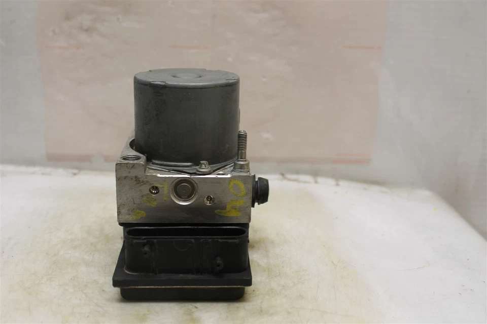 22707678 Saturn ION 2003-2005 ABS Antilock Brake Pump Module OEM 15F7 654  - Изображение 4 из 4