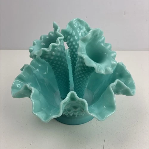 Fenton Turquoise Hobnail 3 Horn Trumpet Epergne Bud Vase 1950s 6.5" Complete 669
