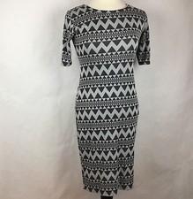LuLaRoe Women Bodicon Dress Size Small Geometric Grey Short Sleeves Poly Stretch
