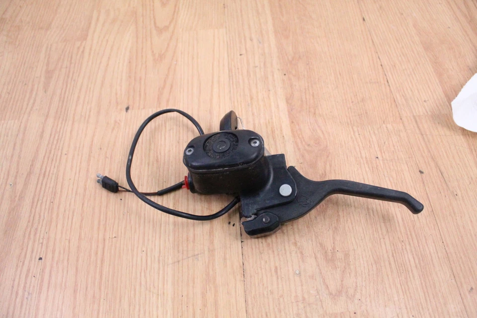 Cilindro maestro de freno Arctic Cat M1000 2008 Foto 3 de 4