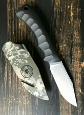 SOG ACE WITH DIGI CAMO SHEATH /BELT CLIP. FULL TANG.STONEWASHED BLADE AUTHENTIC