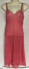 Vtg 1970s Vanity Fair Nylon Tricot Full Slip Coral Pink Sz 34 Lace Bodice *FLAW