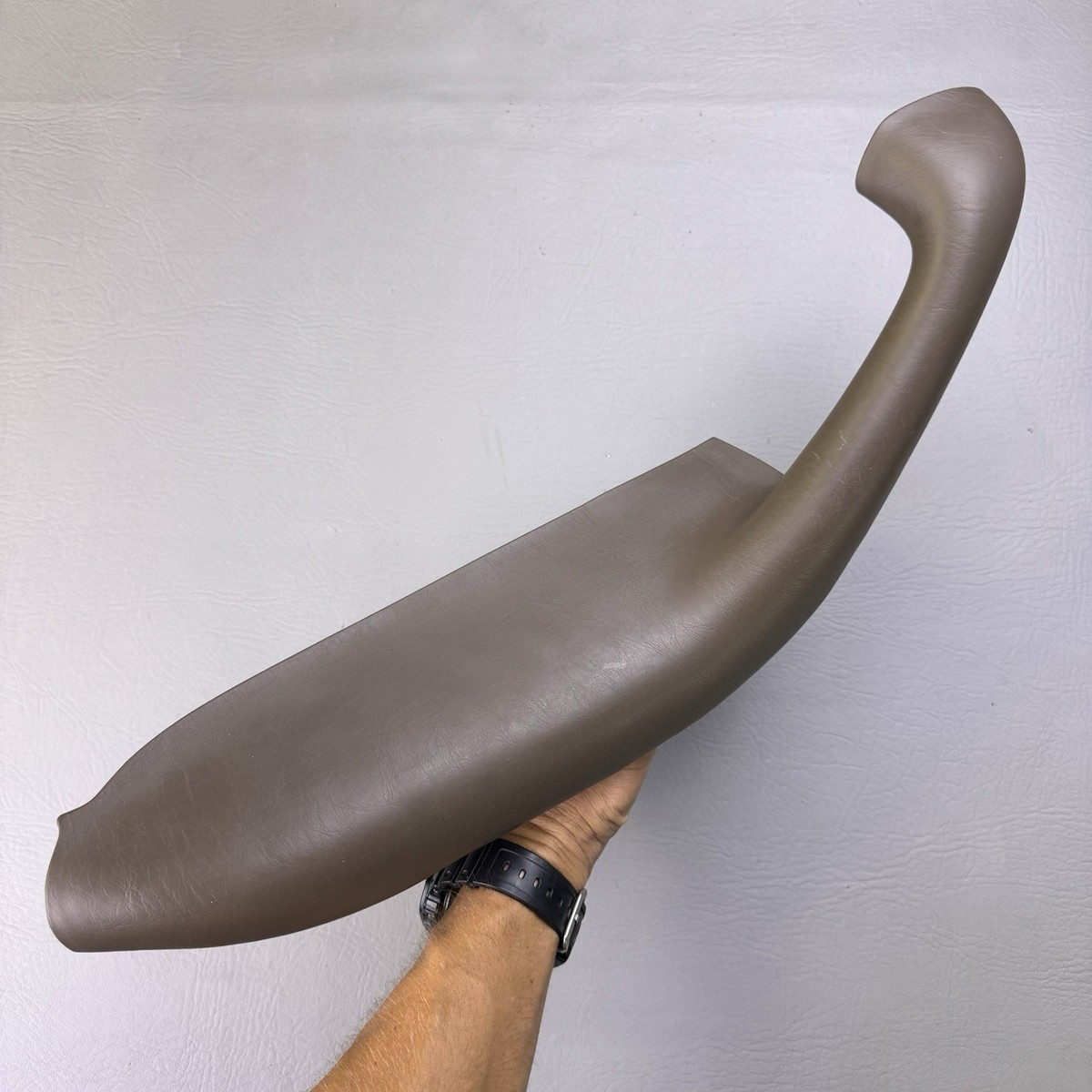 01-07 Toyota Sequoia Front Left Driver Door Panel Grab Handle