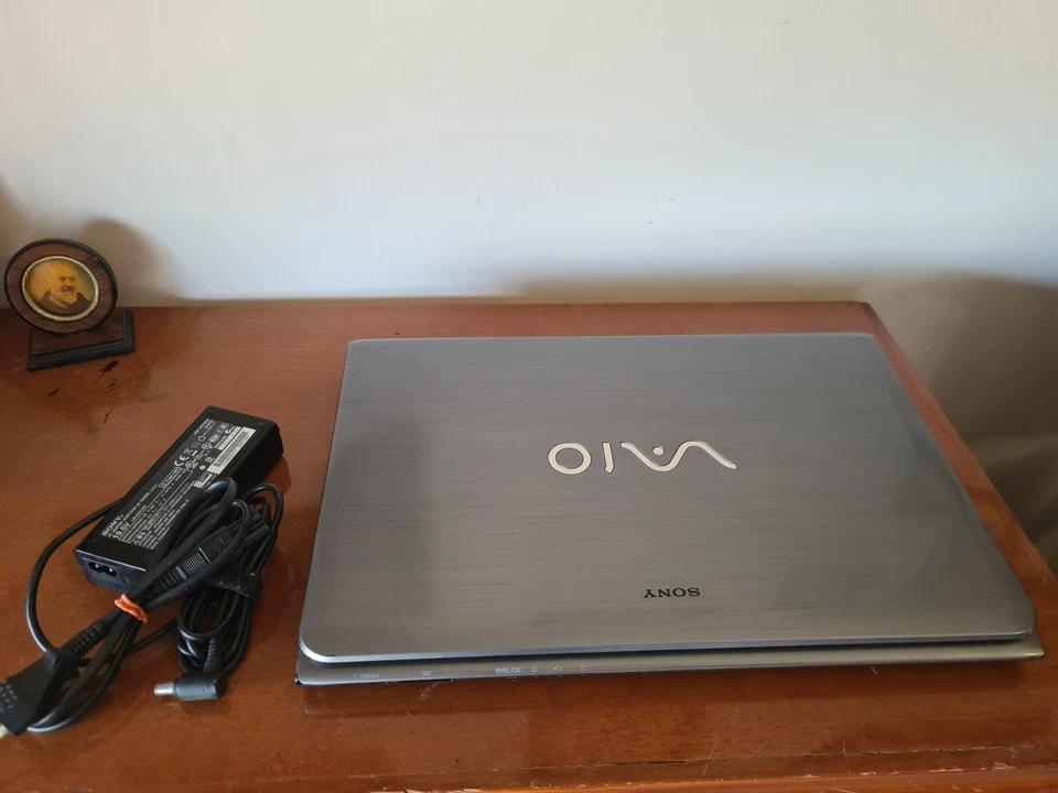 Sony Vaio Sve151c11m Cpu i5 Ssd 240 Ram 8 Giga  15,6" Windows 11 Pro - Immagine 4 di 4