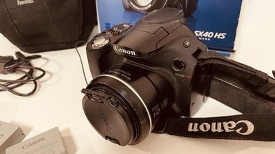 Canon PowerShot SX40 HS 12.1MP Digitalkamera +  Zubehörpaket