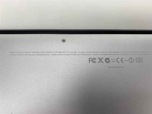 Apple MacBook Pro 13 pollici, metà 2009 A1278 Core 2 Duo 2,26 GHz 2 GB RAM 240 GB SSD - Foto 10 di 13