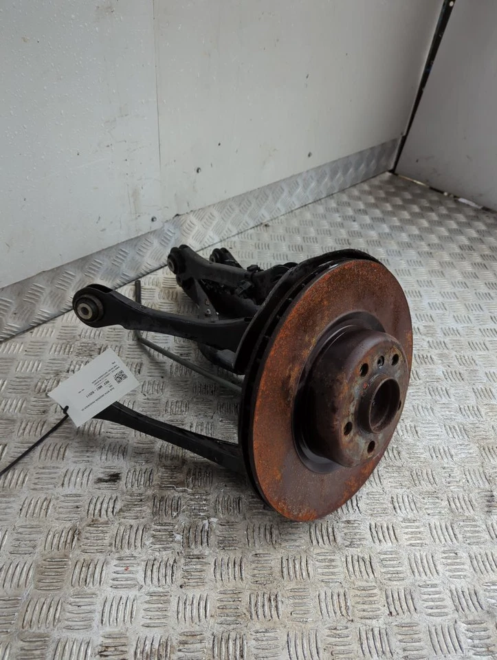 Buje Bmw F20 Serie 1 M Sport 2015-2019 1496 (lado pasajero trasero) 7214789 M87 Foto 4 de 4