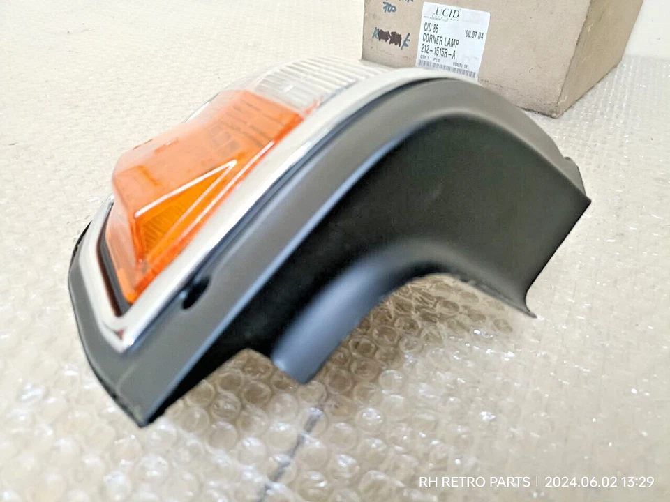 Toyota Cressida GX71 LX70 MX73 RX70 Parking & Clearance Lamp 81620-22170 - Image 4 of 4