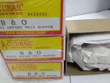 ACCURAIL HO OFFSET TWIN HOPPERS B@ O