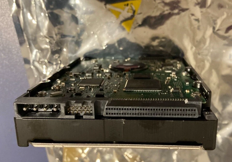 Seagate Cheetah 73gb 15K  hard drive ST373455LW U320 SCSI 68-Pin - Image 3 of 4