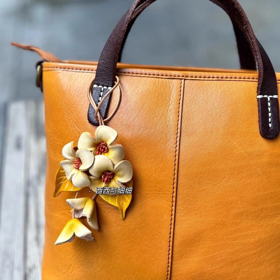 Bolso de Cuero Flor Dije Colgante Bolso de Mano Decoración Accesorios Hecho a Mano Regalo Foto 3 de 4