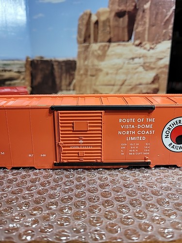 Williams O Gauge Burlington And NP Plastic Shells - Picture 3 of 24