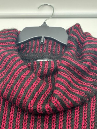 DKNY Jeans gestreifter Wasserfallausschnitt Mixed Knit Tank Sweater, Syrah, M - Bild 5 von 13