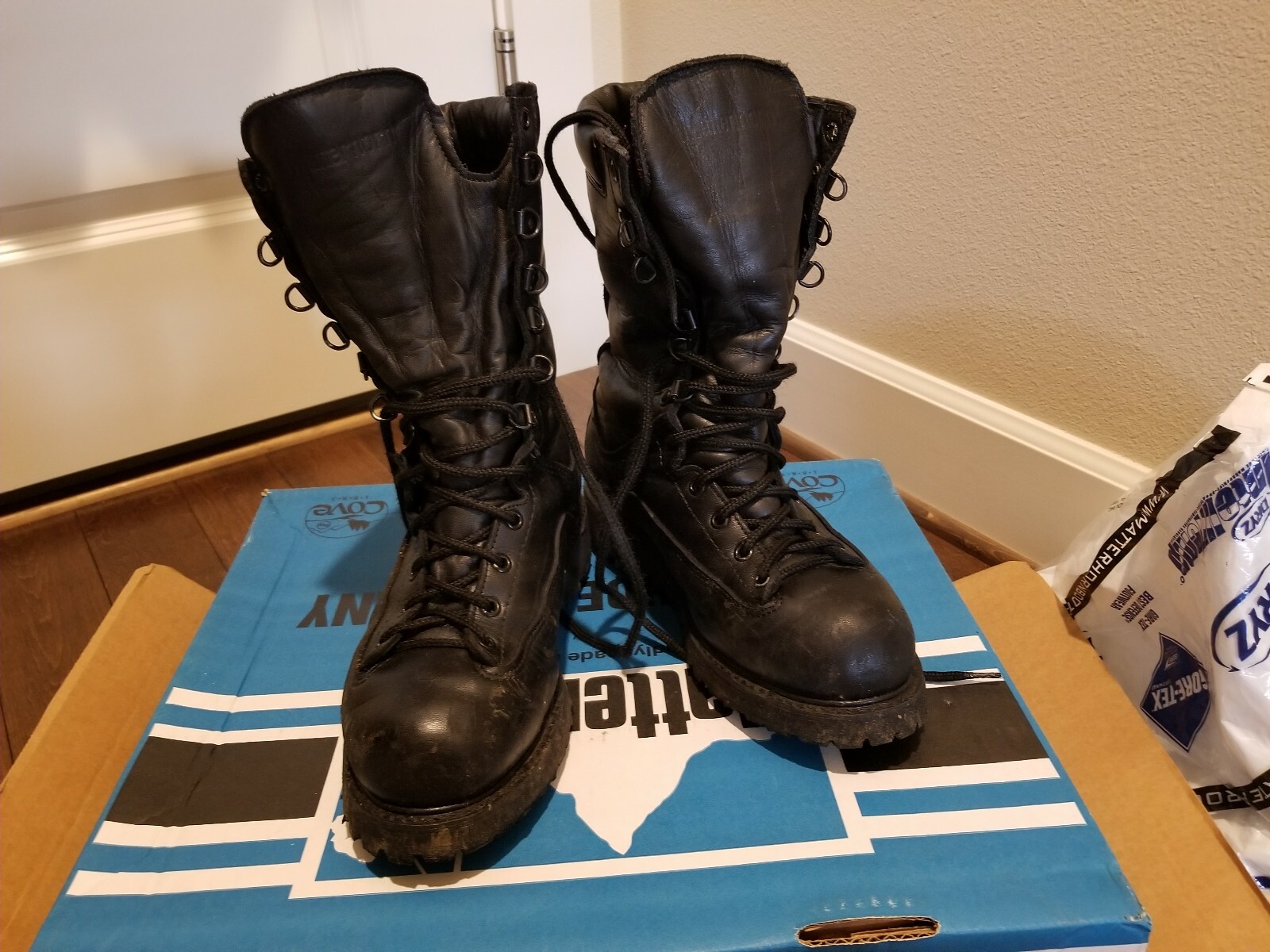 Usado para mujer Matterhorn 1950 Impermeable Bota De Aislamiento De Cuero Talla 9.5 Usado para mujer Matterhorn 1950 Impermeable Bota De Aislamiento De Cuero Talla 9.5