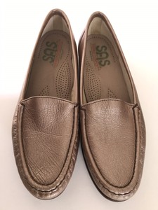 rose gold loafers womens
