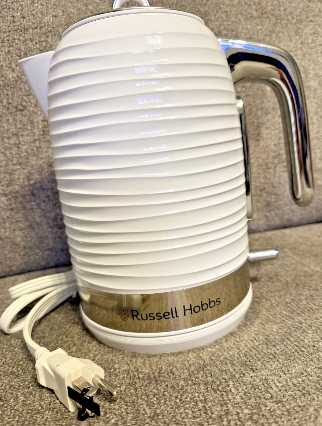 Russell Hobbs Coventry 1.7L Electric Kettle Fast Boil Auto Shutoff WhiteFREESHIP
Opens in a new wind