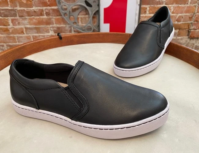 Scarpe sneakers Clarks nere in pelle Twin Gore slip on Pawley Bliss 6 nuove