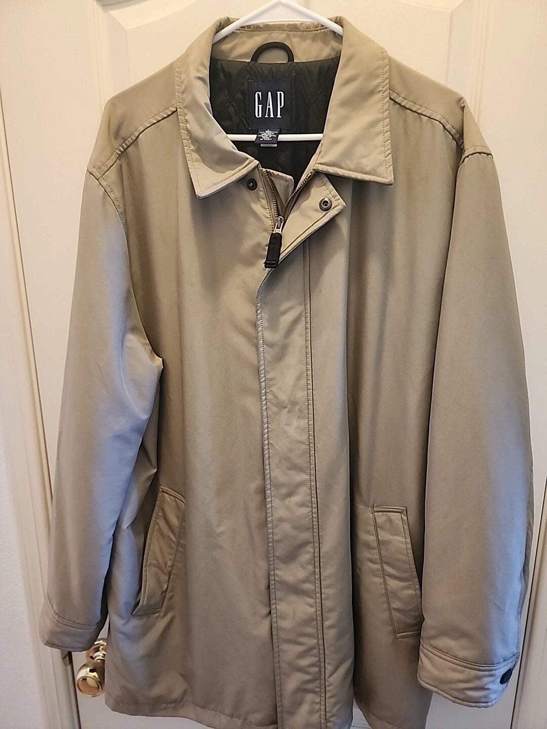 Gap Jacket Mens Size Large Beige Full Zip Quilted Nylon Lining Casual