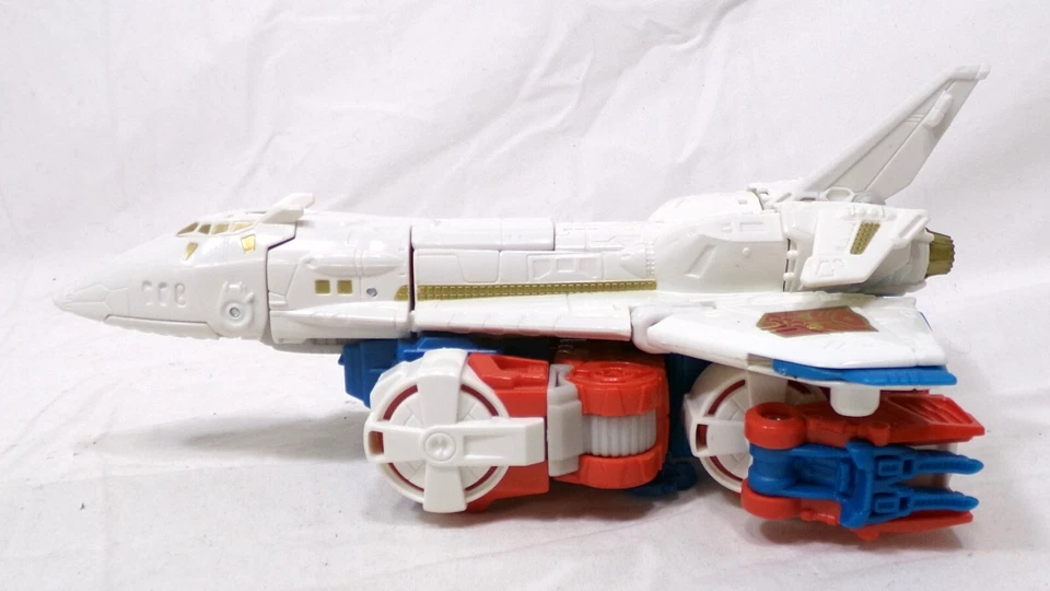 Hasbro Transformers Combiner Wars Voyager Class Sky Lynx Complete - Image 3 of 4