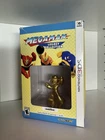 Mega Man Legacy Collection: Collector's Edition (Nintendo 3DS, 2016) Gold Amiibo