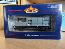 BACHMANN OO gauge 33-306 ,20 TON TOAD BRAKE VAN BR GREY , MINT UNUSED !