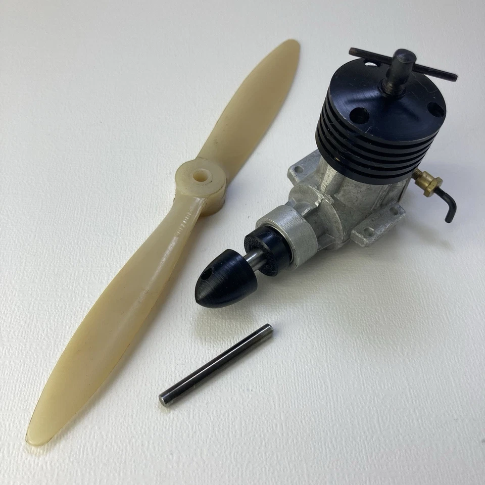 Vintage Soviet Model Engine MARZ-2.5D, USSR 1990s - Image 3 of 4