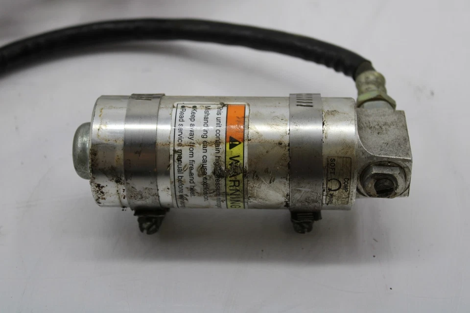 Amortecedor traseiro SUZUKI KATANA 750 2000 - Imagem 2 de 4