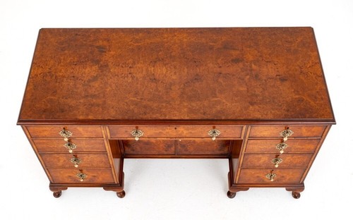 Walnut Gillows Desk Queen Anne Revival - Picture 5 of 6