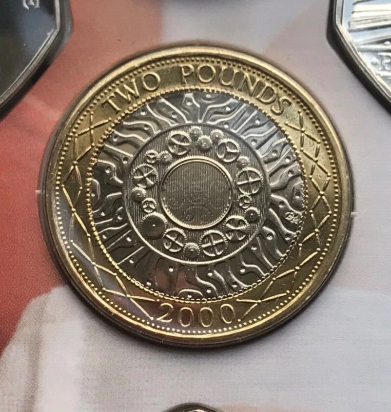 Simply Coins~ 2000 TECHNOLOGY 2 TWO POUND COIN BRILLIANT UNCIRCULATED BU BUNC - Image 3 of 4